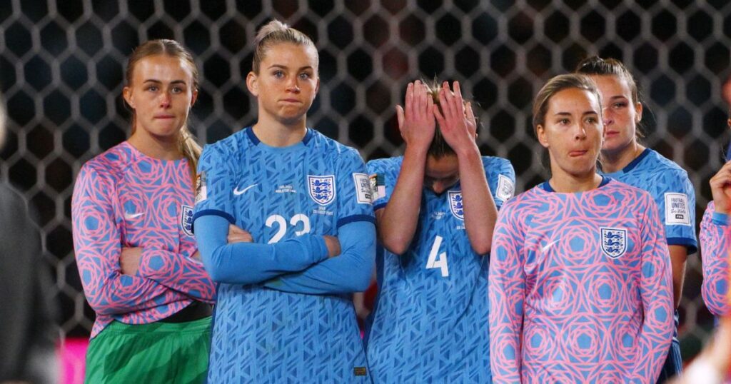 Lionesses England statements home airport