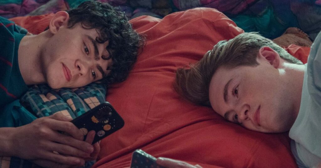 heartstopper marvel easter egg