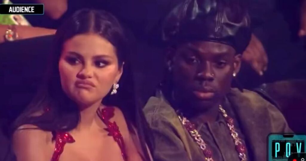 Selena Gomez Chris Brown VMA