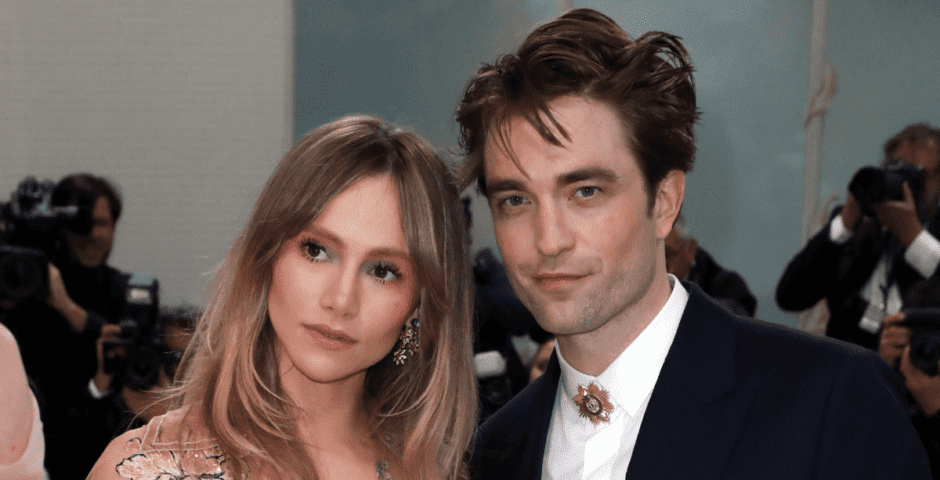 Robert Pattinson engaged Twilight