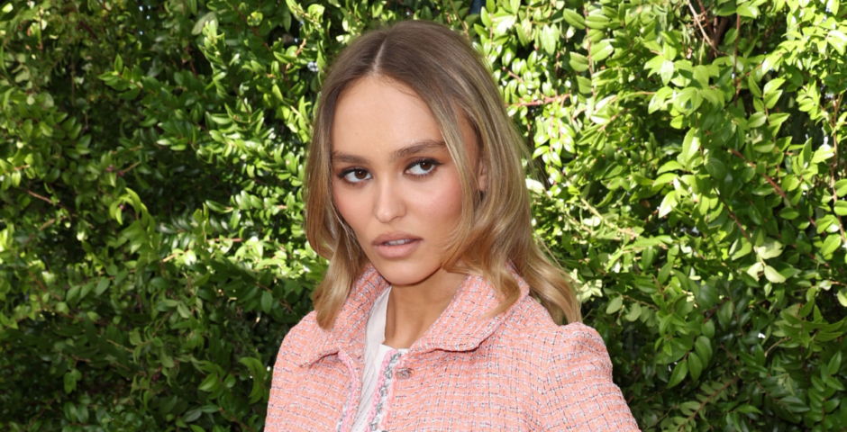 lily-rose depp parents struggles of being an actor nepo baby