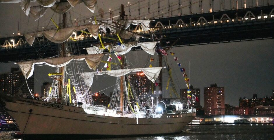 Ship Brooklyn Bridge