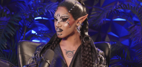 Drag Race Arrietty threw things
