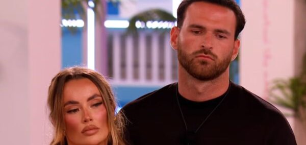 love island harriett blackmoore ronnie vint
