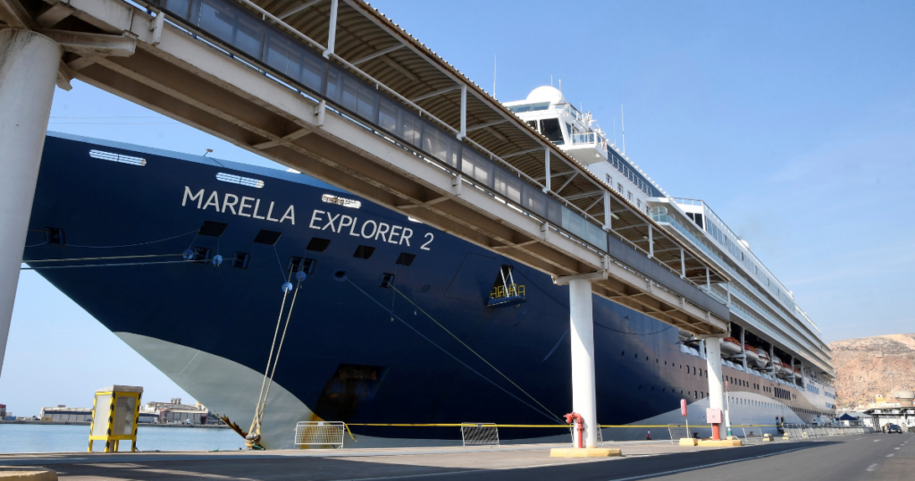 Cruise ship