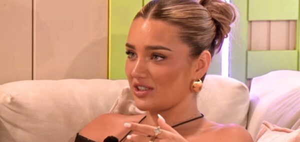 love island all stars lucinda