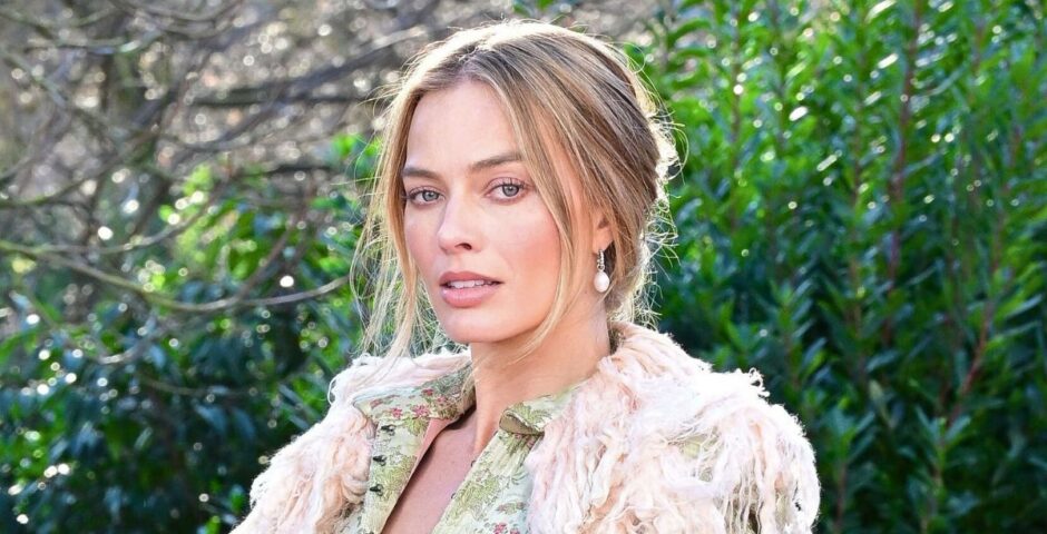 margot robbie gin