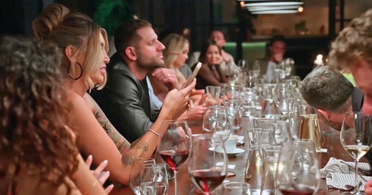mafs australia 2026 gia phone dinner party group chat texts