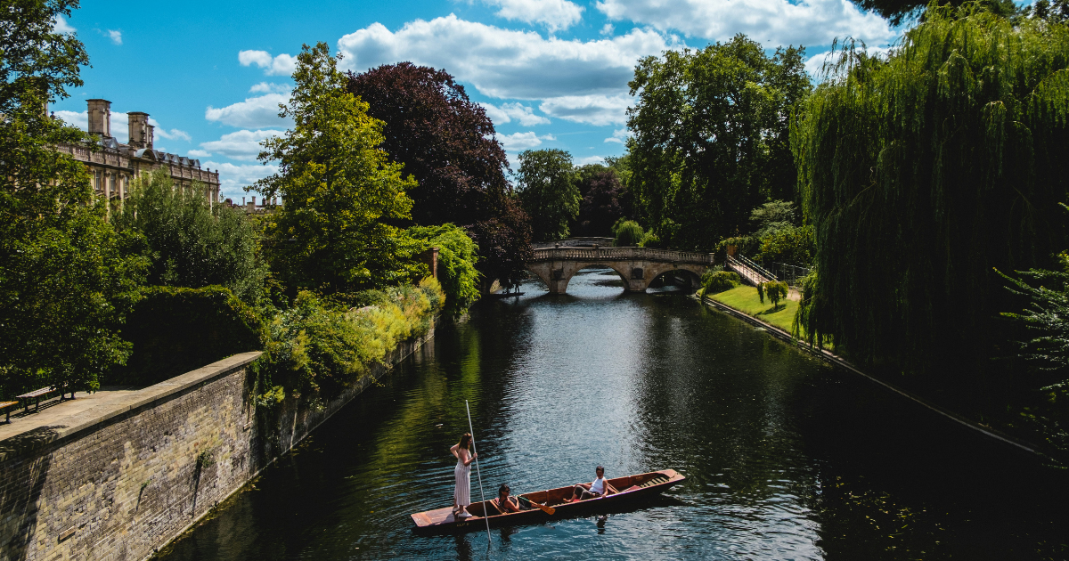 Cambridge University fails to suspend students who sent death threats ...