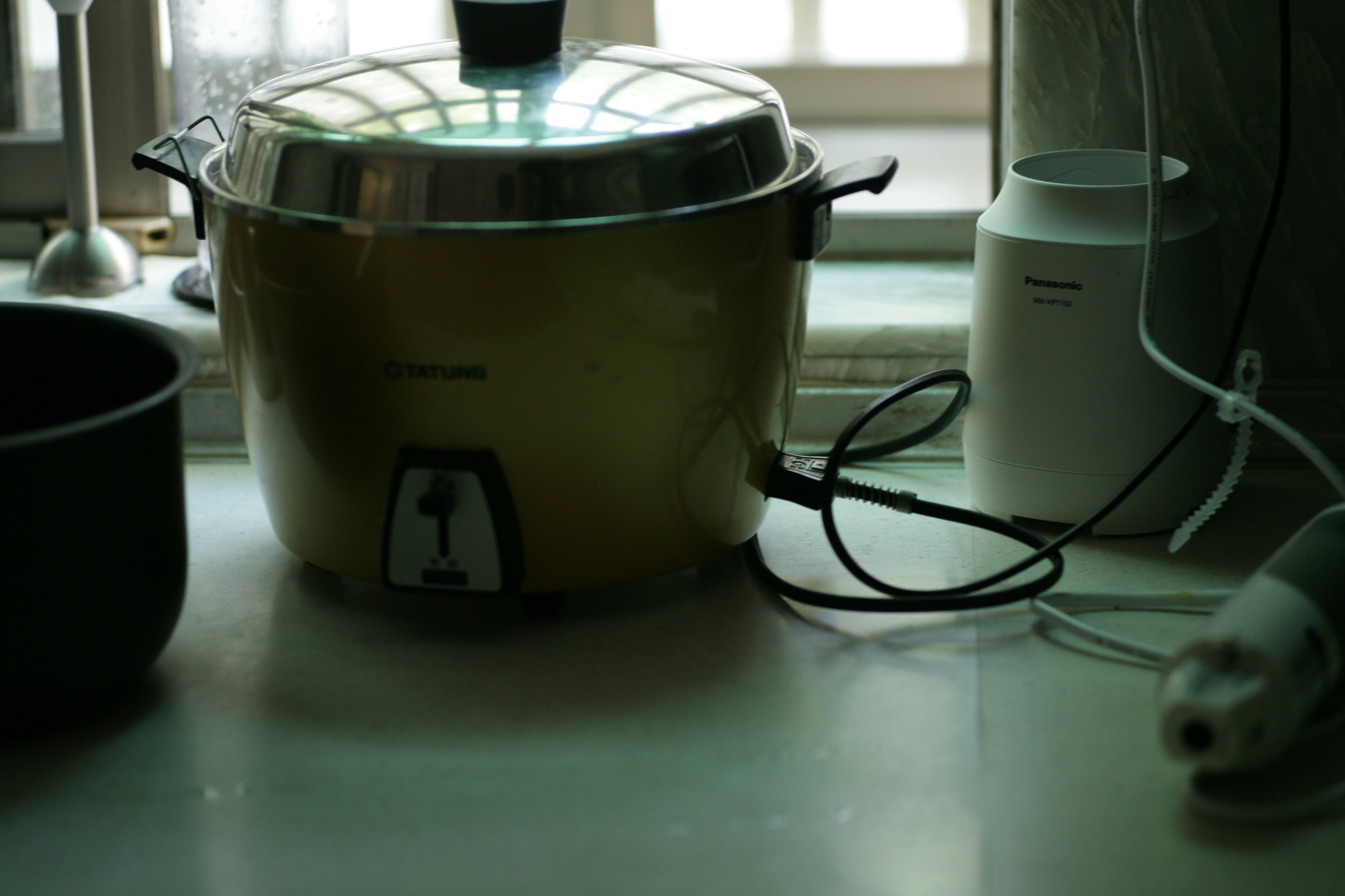 Aberystwyth University cleaner wins payout for rice cooker dispute