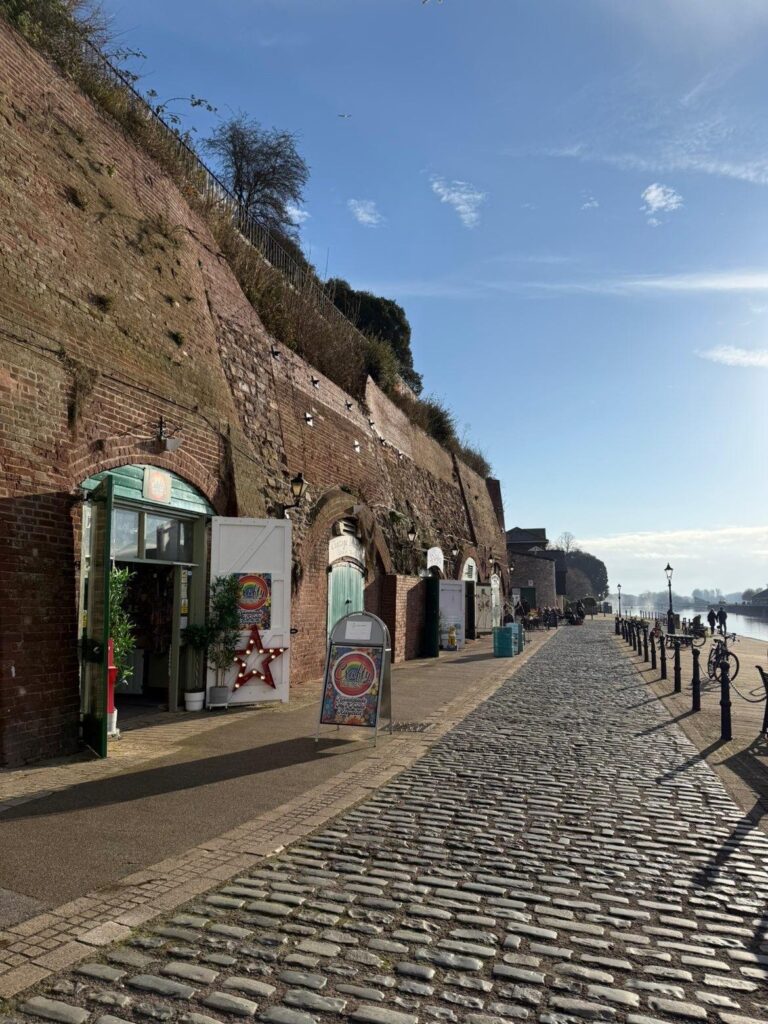 Retail therapy along the quay