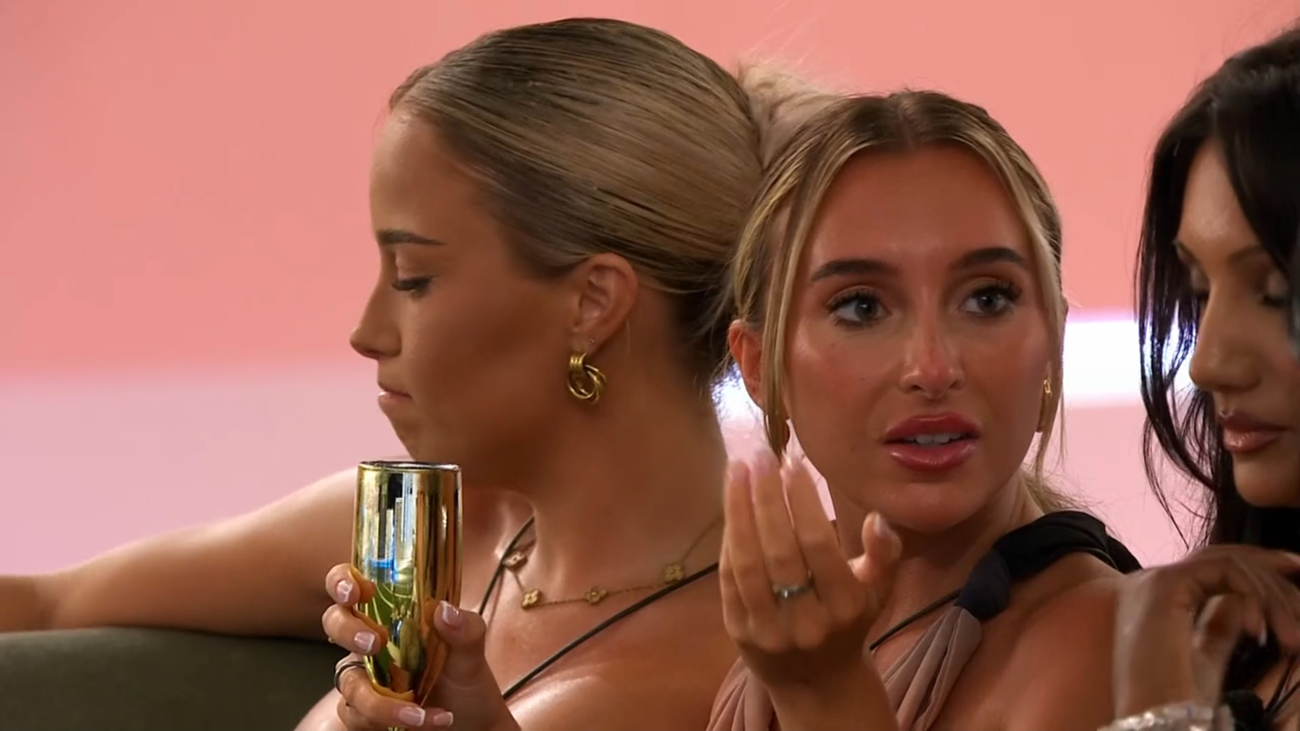 Yasmin at Love Island move night