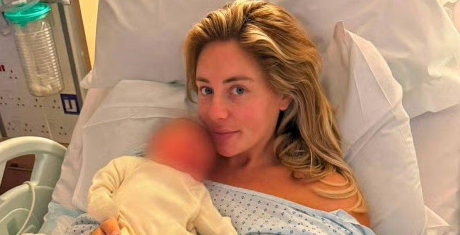 Bonnie Blue with her baby