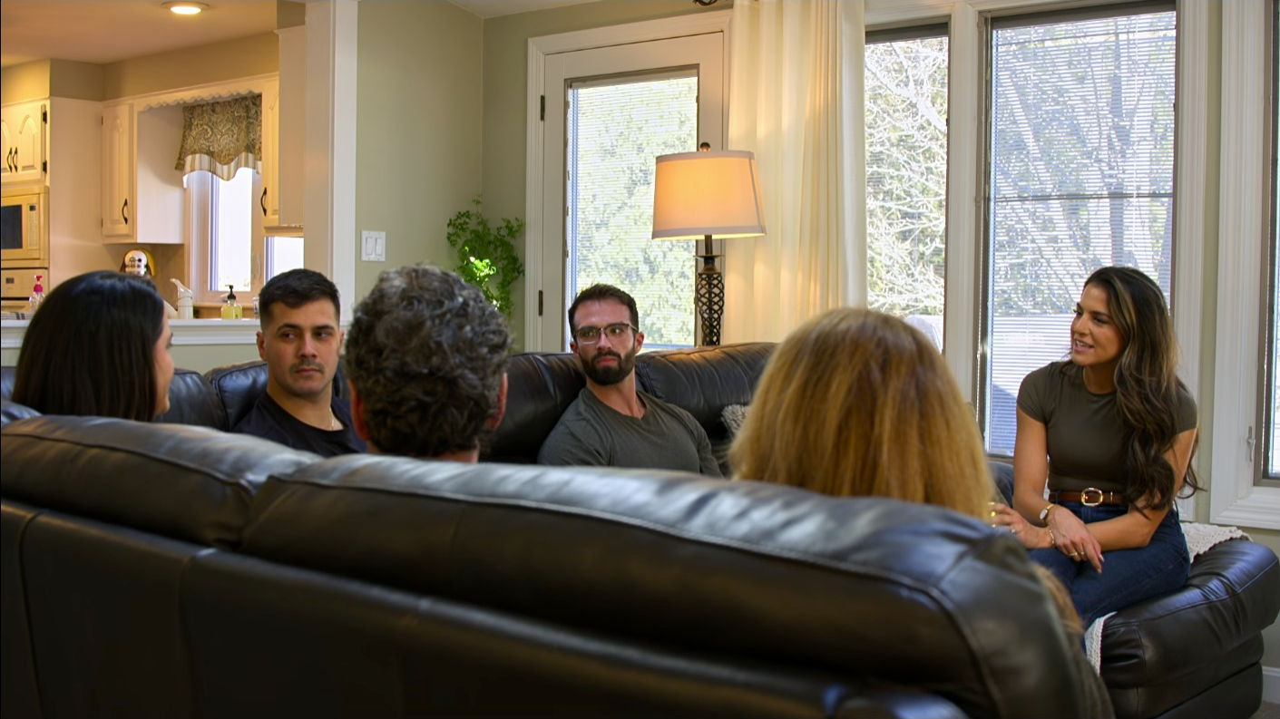 John, Sarah and Sarah's family(Image via Netflix)