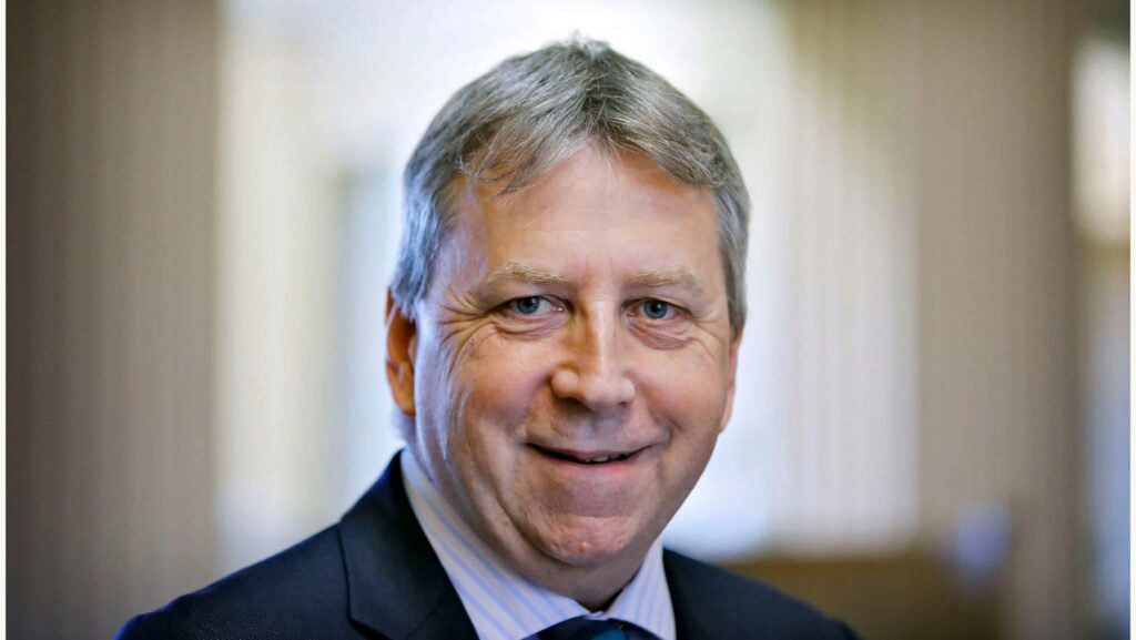 edinburgh university sir peter mathieson
