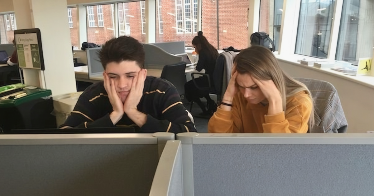 Stressed-looking Southampton students in the Hartley Library