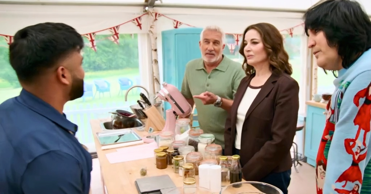 Noel, Nigella and Paul questioning Yannis about his Showstopper for Dessert Week(Image via Channel 4)