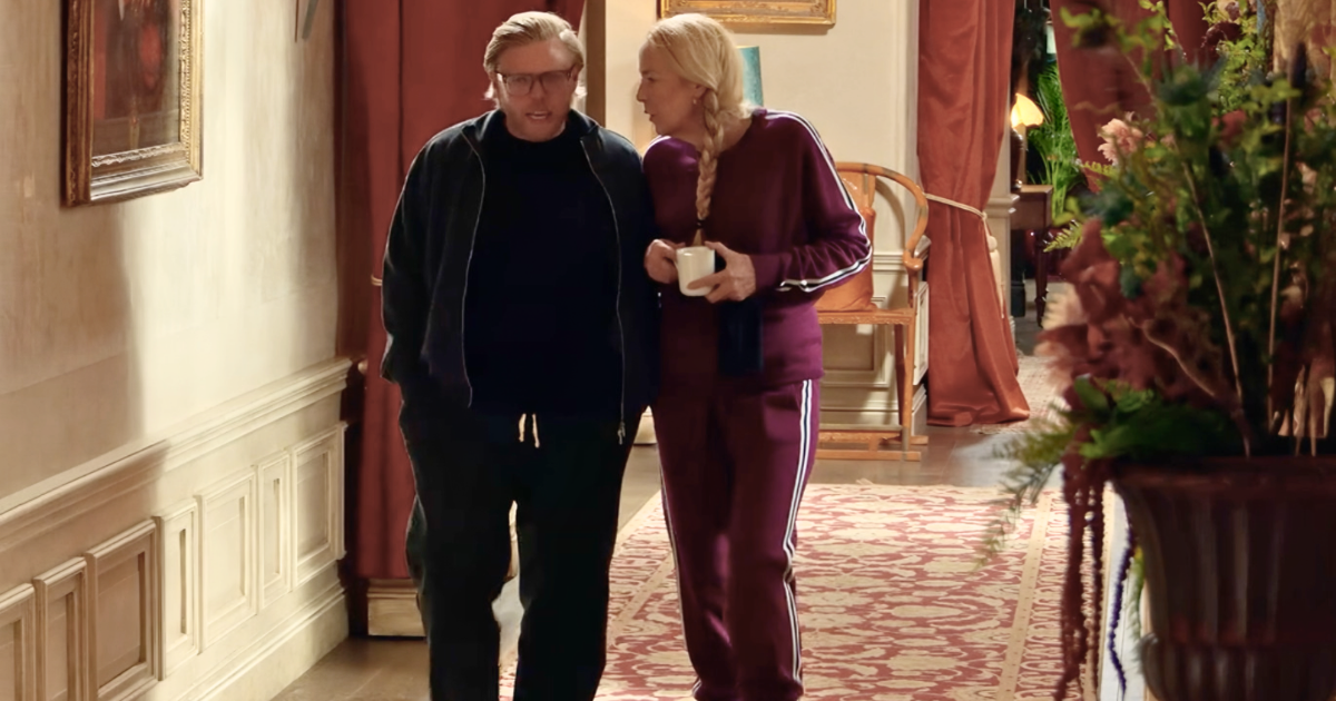 Rob in The Traitors castle(Image via BBC iPlayer)