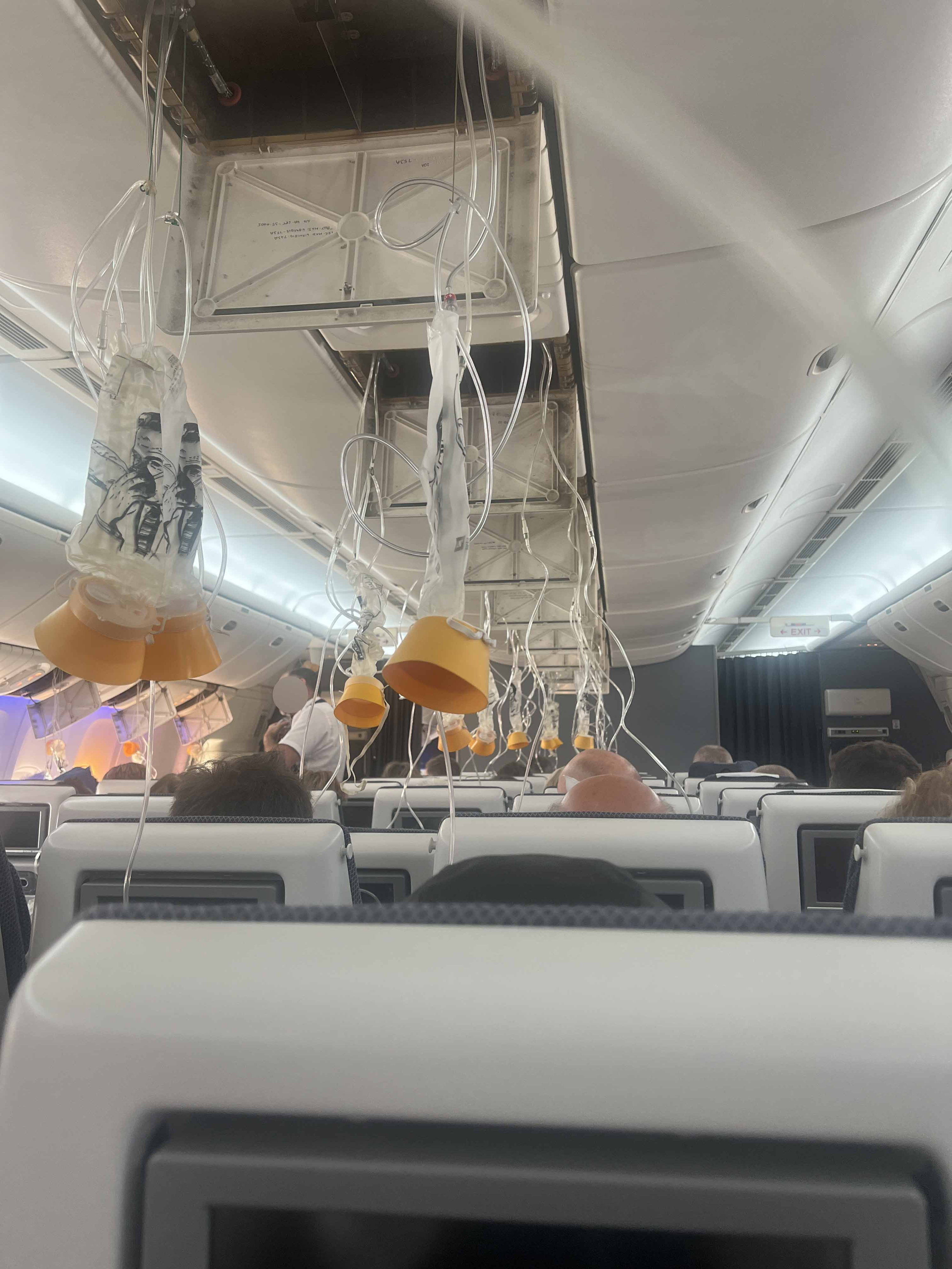 BA flight that plunged 27,000ft 