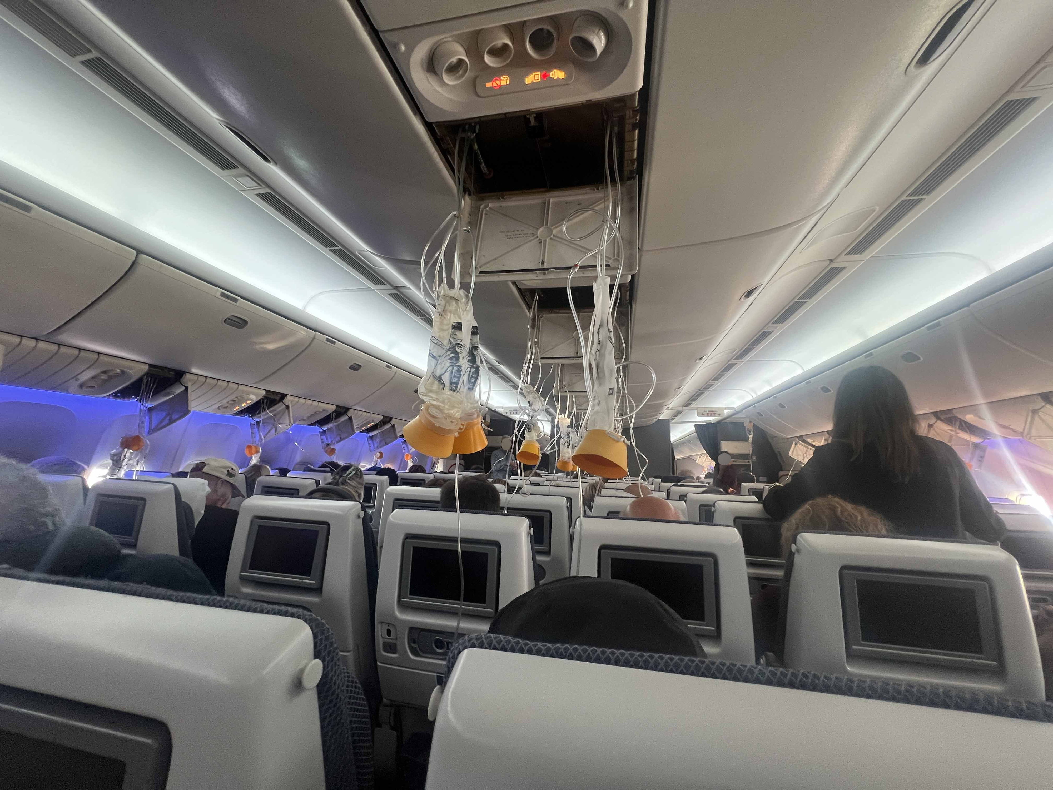 BA flight that plunged 27,000ft 