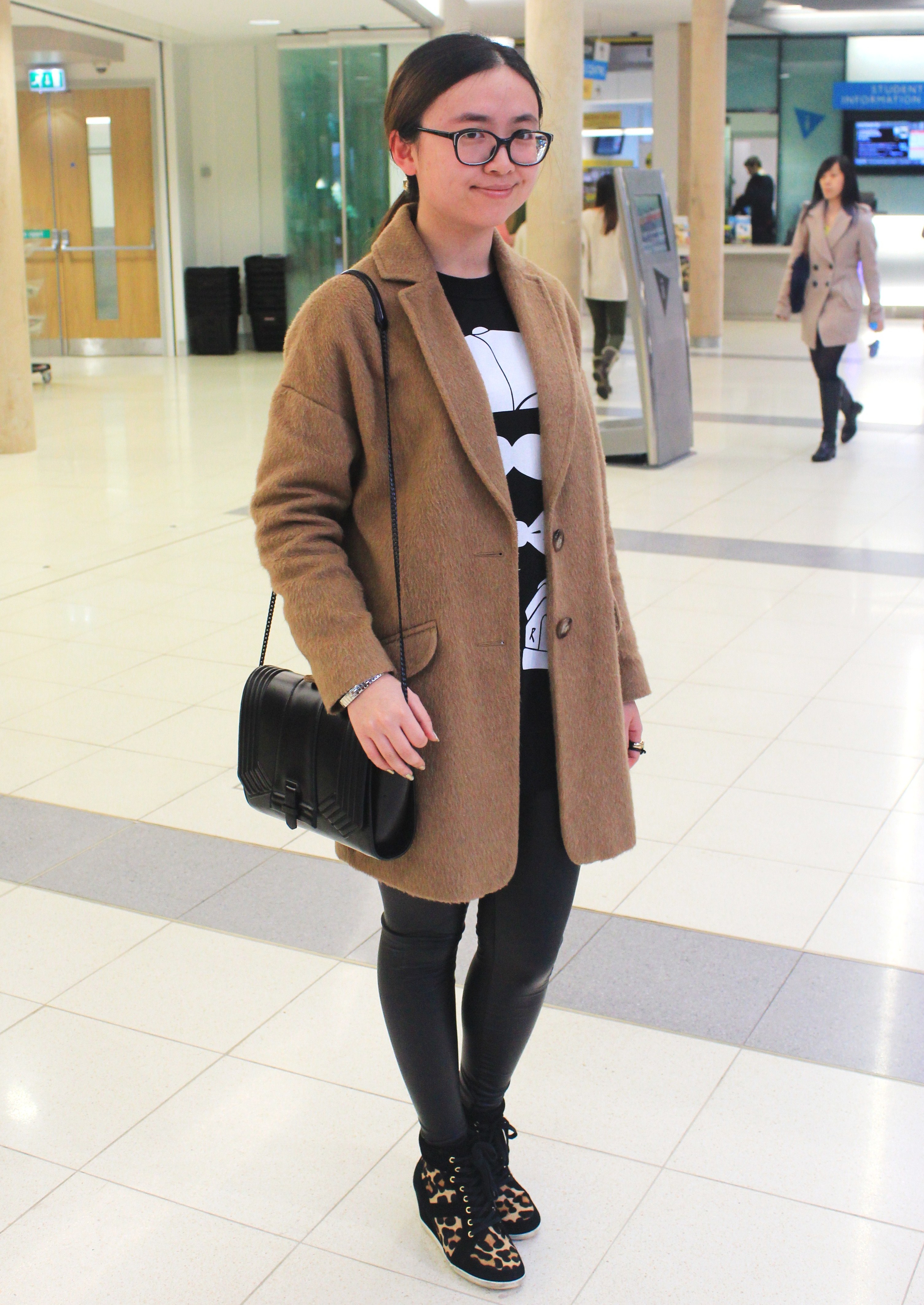 Easy Chic Girl