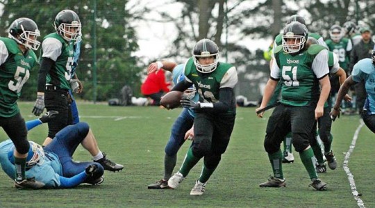 Rookie Quarterback Franno Annandale scrambles out the pocket.