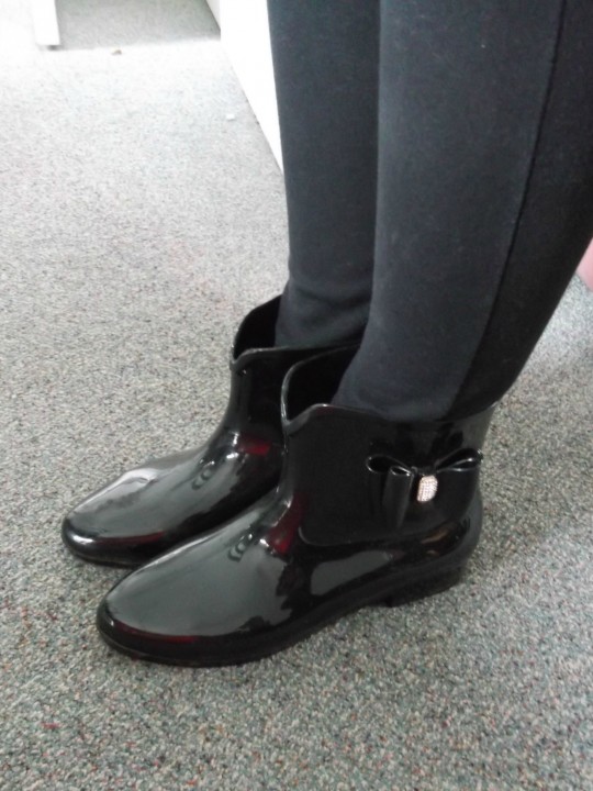 Tab boots