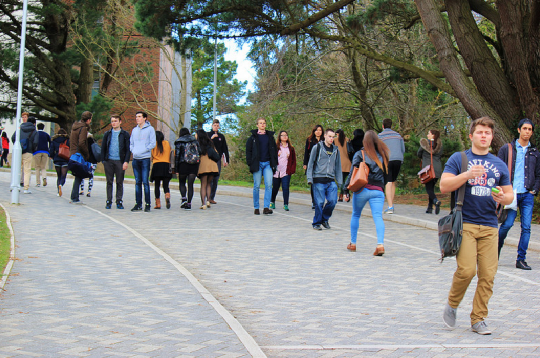 Students leaving lectures at a humane time of day