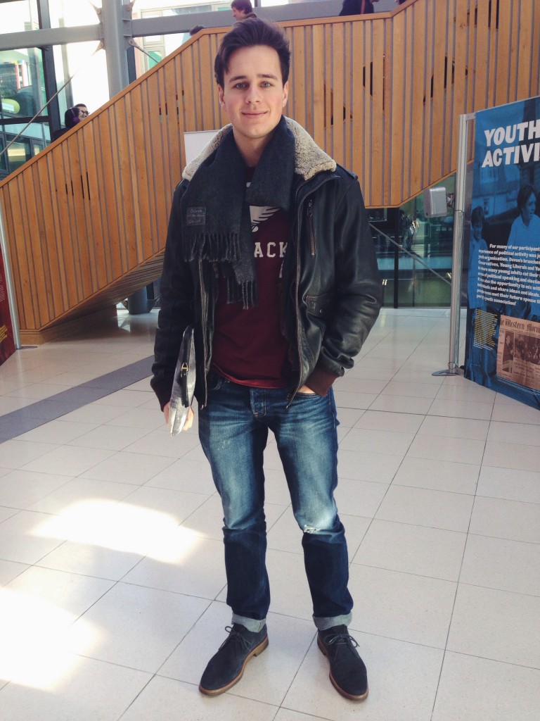 We love how Moritz pairs up his faded jeans with the classic leather jacket!
