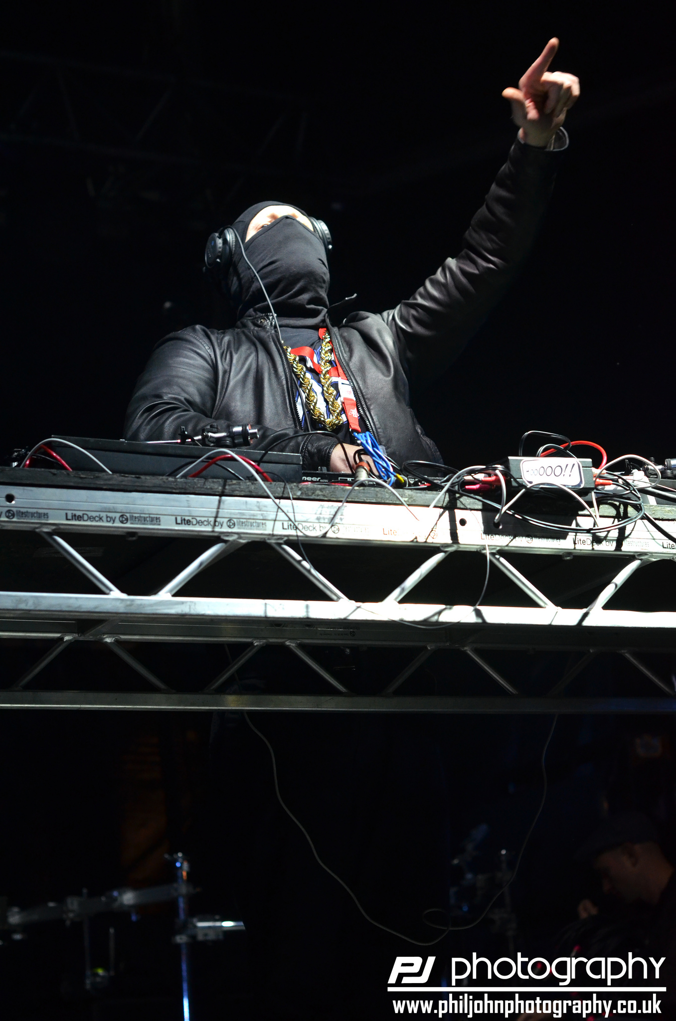 Jag Skillz in the mixer