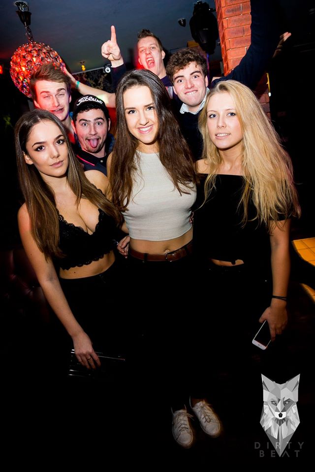Multiple photobomb