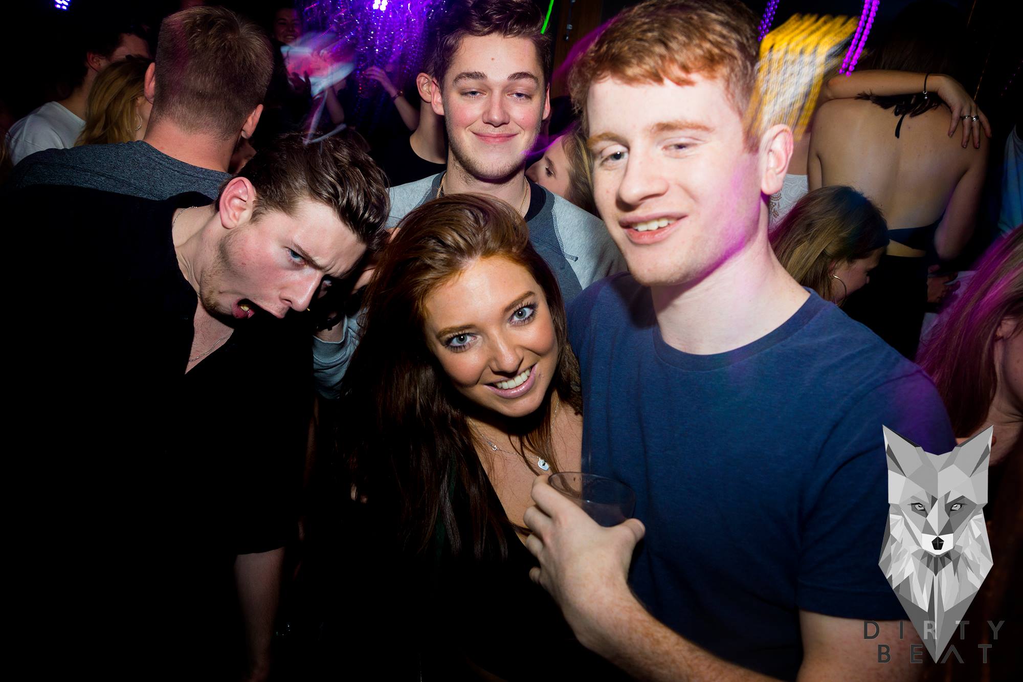 PHOTOBOMB 2
