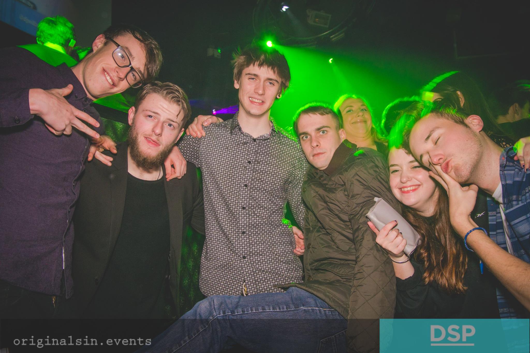 Photobomb1