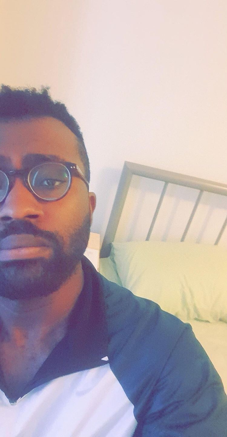 Image may contain: Smile, Selfie, Sunglasses, Man, Photography, Portrait, Photo, Furniture, Beard, Cushion, Pillow, Glasses, Accessory, Accessories, Human, Person, Face