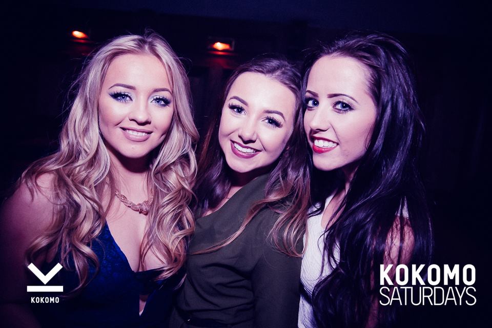 Strong eye game from the girl on the left