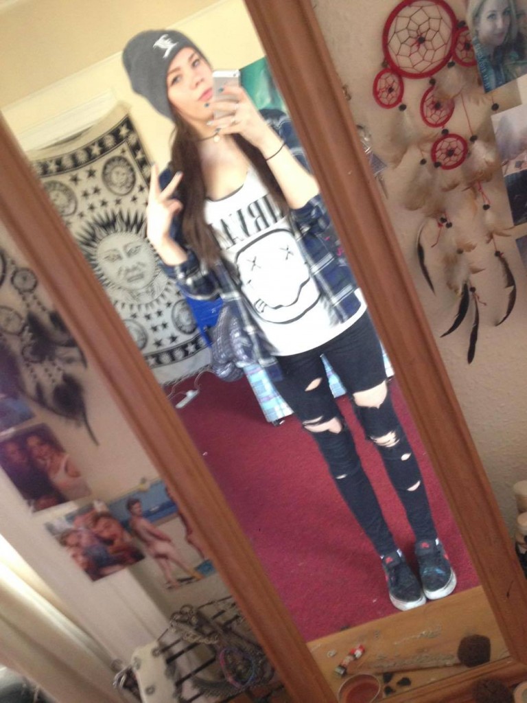 when in doubt, ripped jeans
