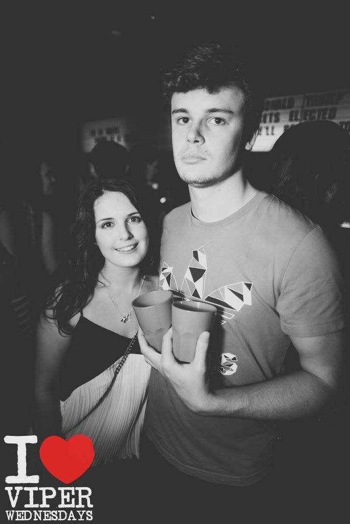 He's got a mint top he's got two red cups and he's got a fit bird so can someone tell me why his face is doing that 