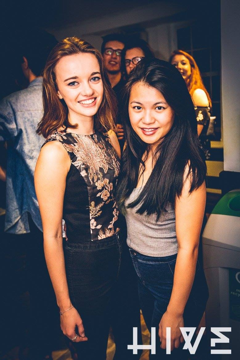 Gorgeous gals 