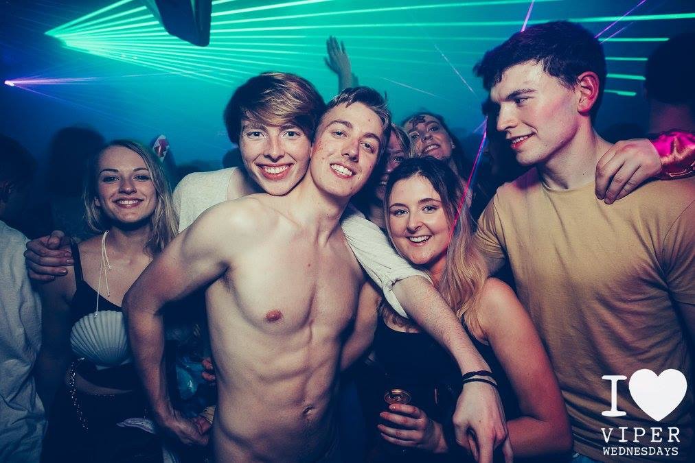 Topless clubber of the week #wooooooooft #hellohandsome 
