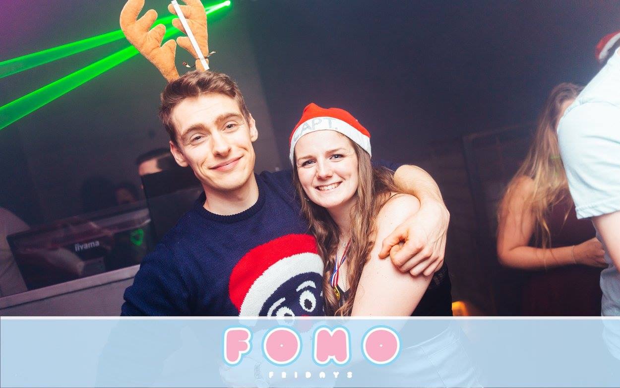 Aw Christmas couple xxx 