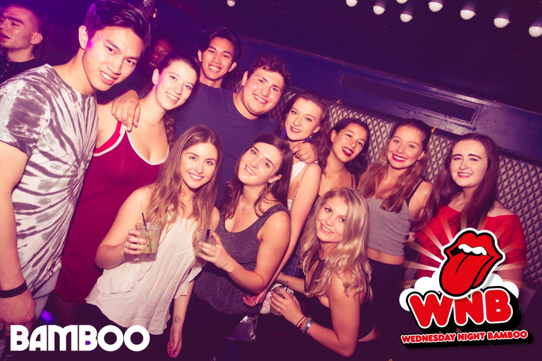 Imagine having this many friends 