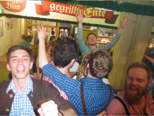 Germans LOVE Robbie Williams... and a good beard