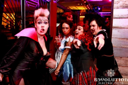 Nightclub tongue 6