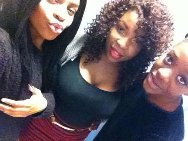(Rumbi In the centre)