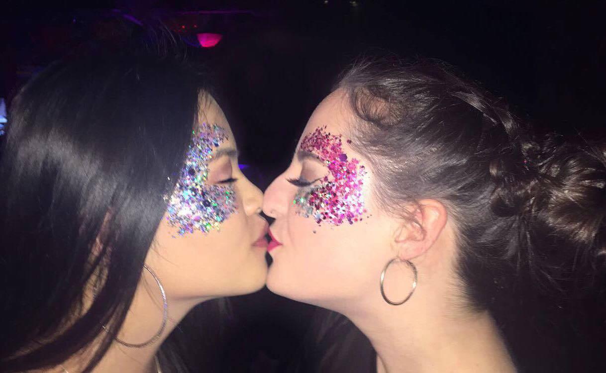 apparently this glitter work cost £5, but it is truly magnificent