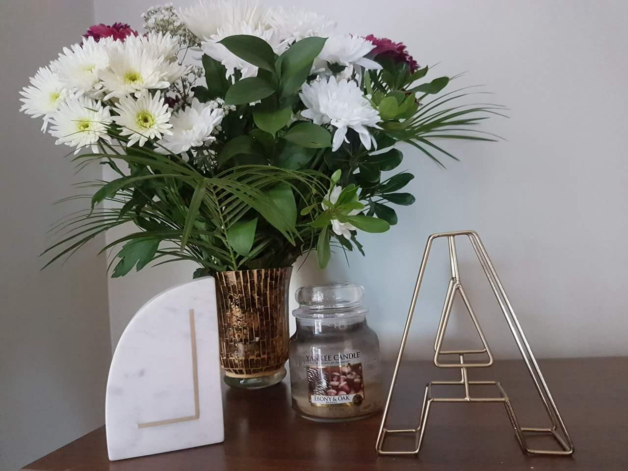 Fresh flowers, white marble… I can be as extra as I like