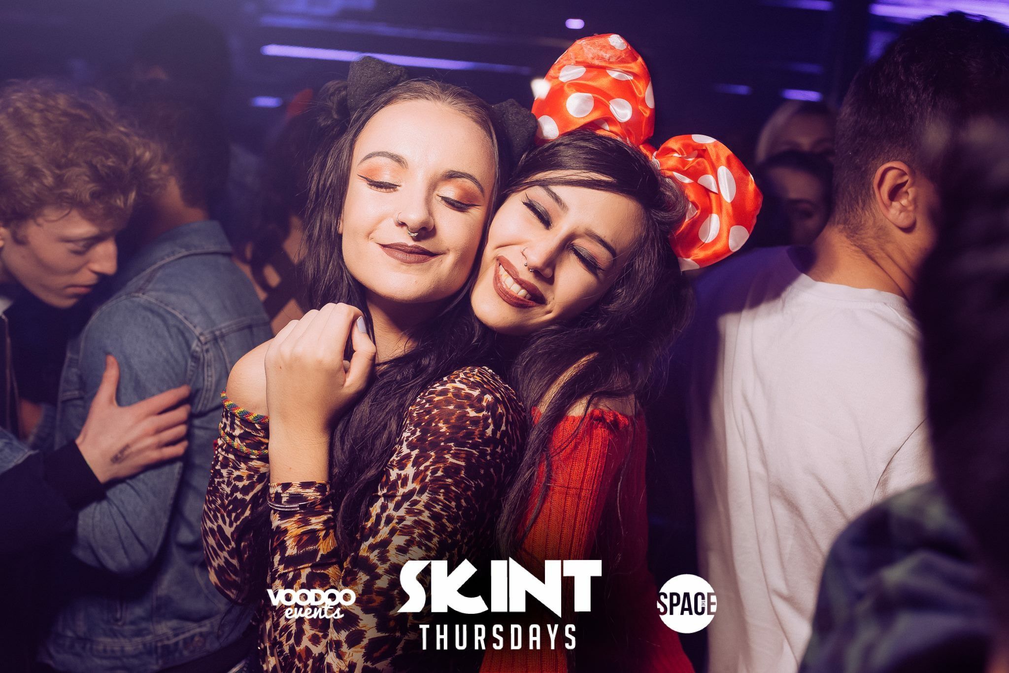Image may contain: Performer, Clown, Portrait, Head, Night Life, Night Club, Club, Human, Person, People