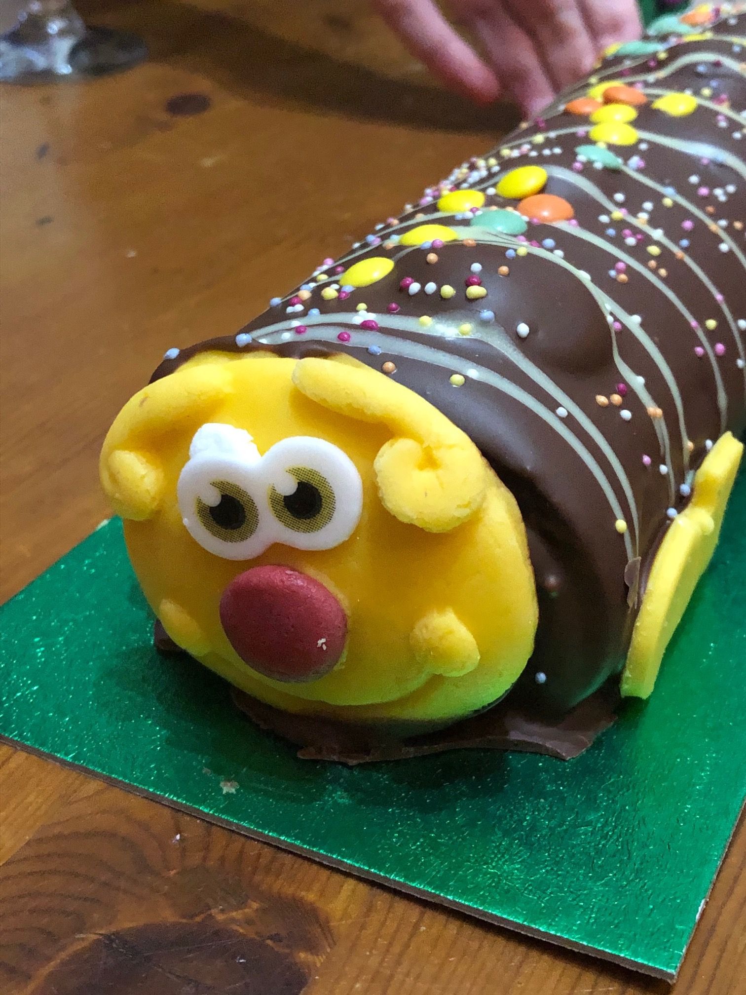 Image may contain: Cream, Creme, Icing, Cake, Birthday Cake, Dessert, Egg, Sweets, Confectionery, Food