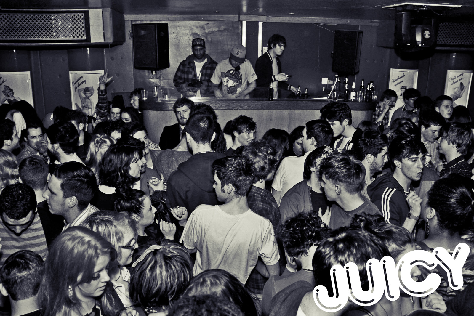 MAGNET-JUICY_00-22-copy