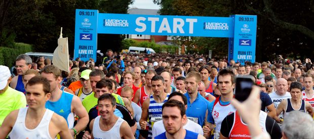 and-they-re-off-liverpool-marathon-2011-620-438494393
